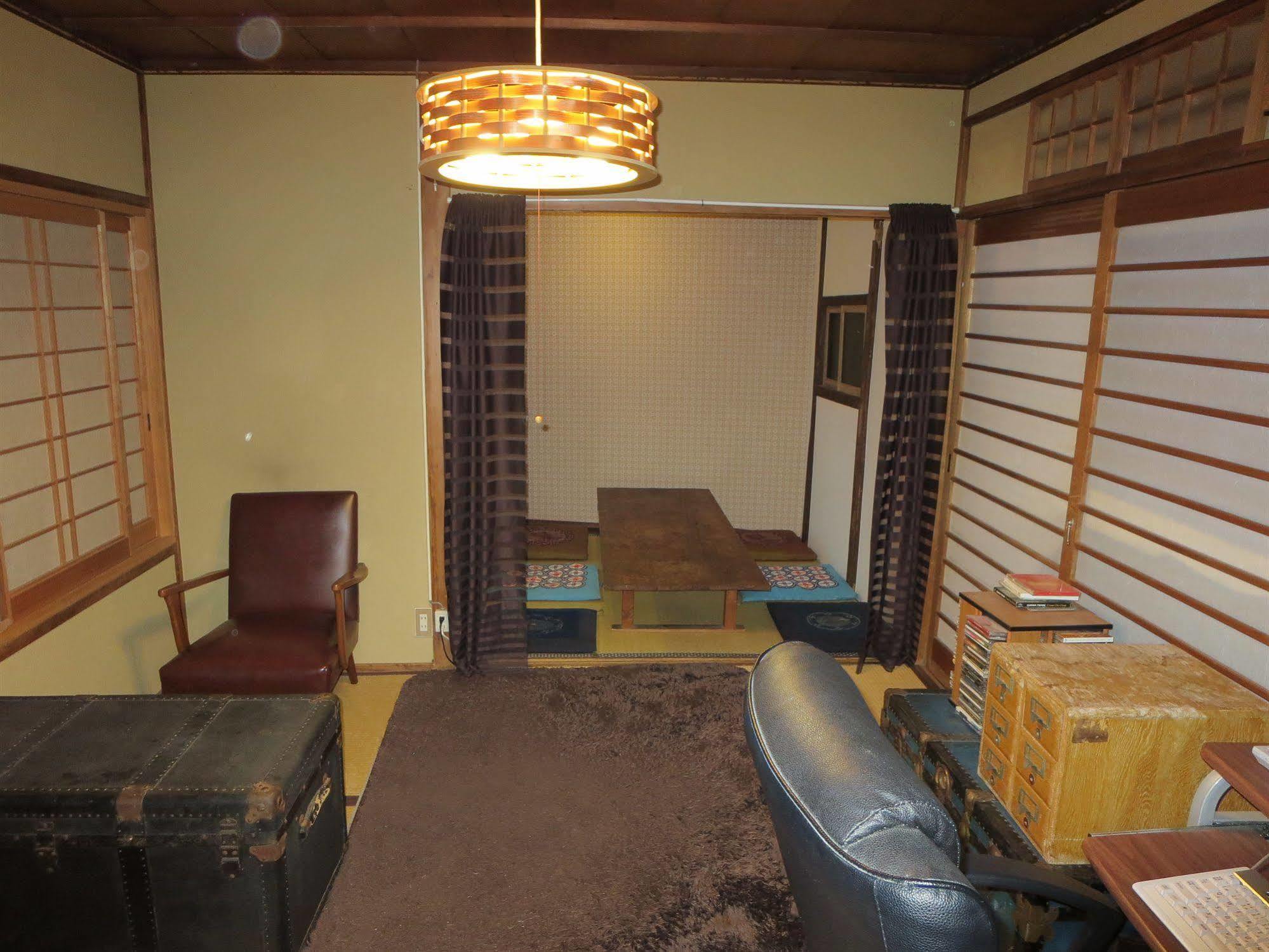Onomichi Guesthouse Fuji Hostel Esterno foto