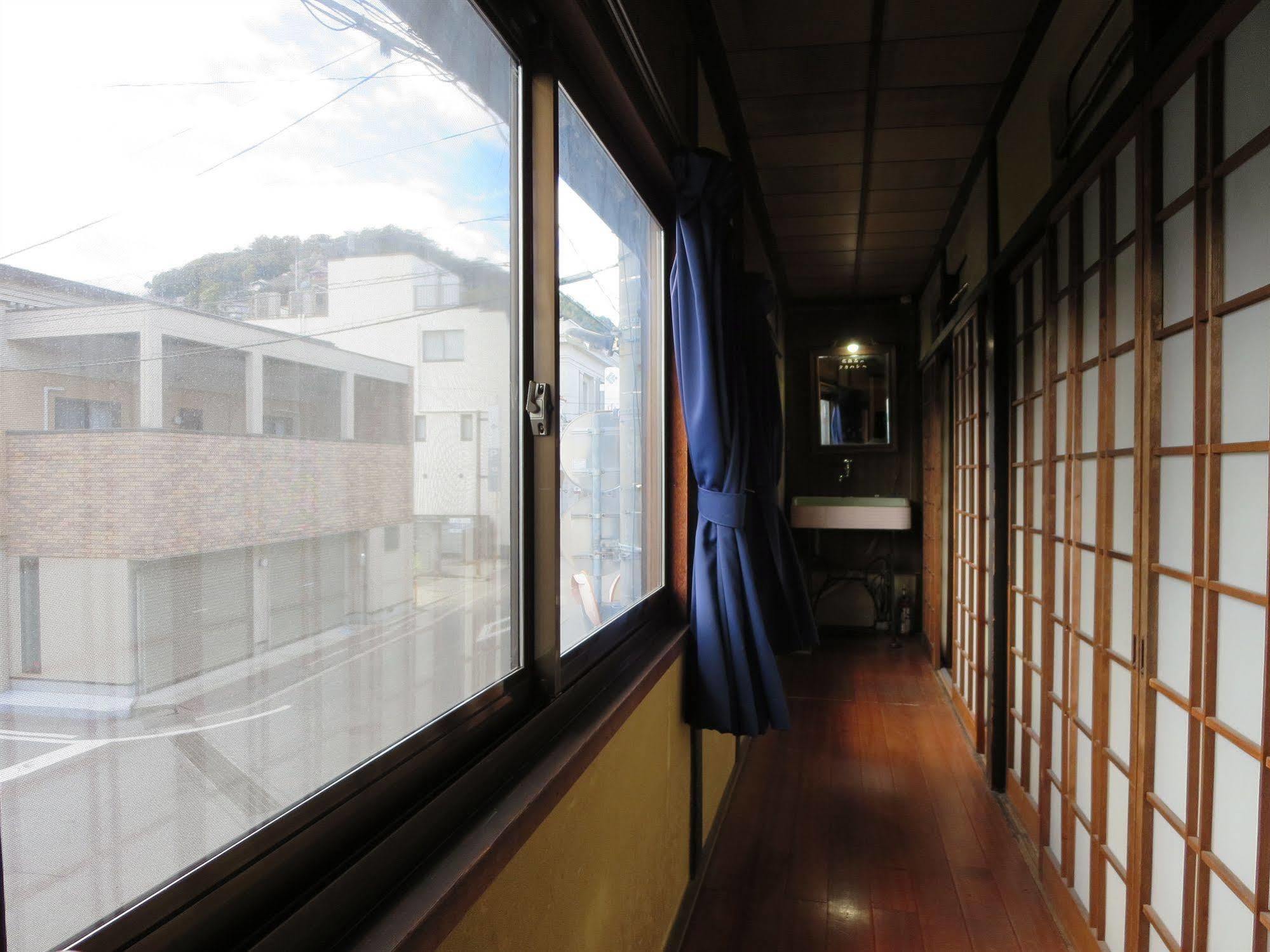Onomichi Guesthouse Fuji Hostel Esterno foto